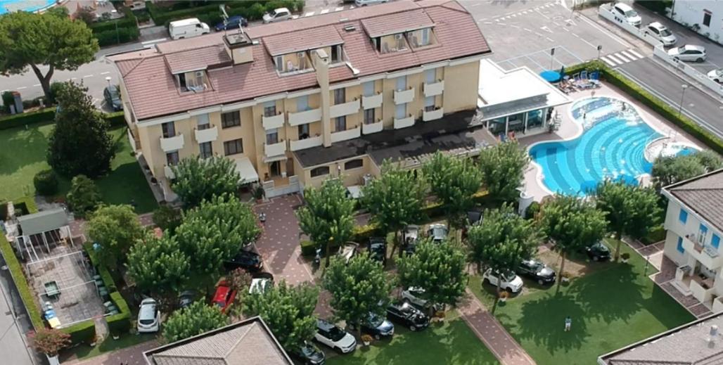Junior Family Hotel Cavallino-Treporti Zewnętrze zdjęcie