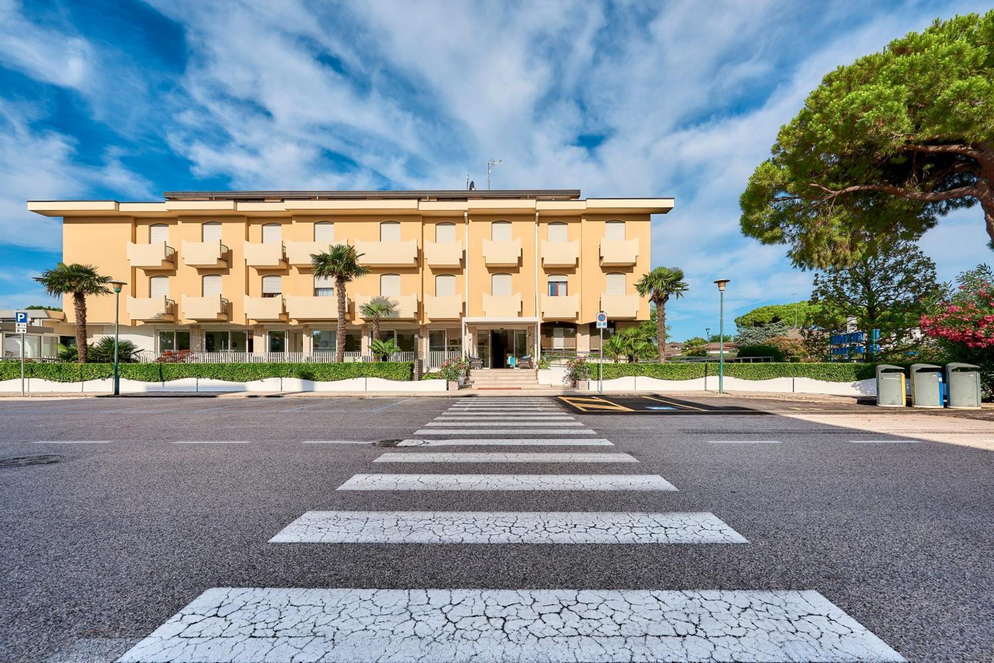 Junior Family Hotel Cavallino-Treporti Zewnętrze zdjęcie